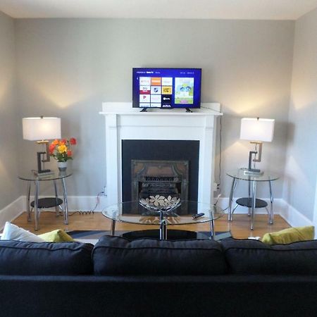 Bright, Clean, Private. In The Heart Of Downtown! Parking, Wi-Fi And Netflix Included Apartment Ottawa Exterior photo